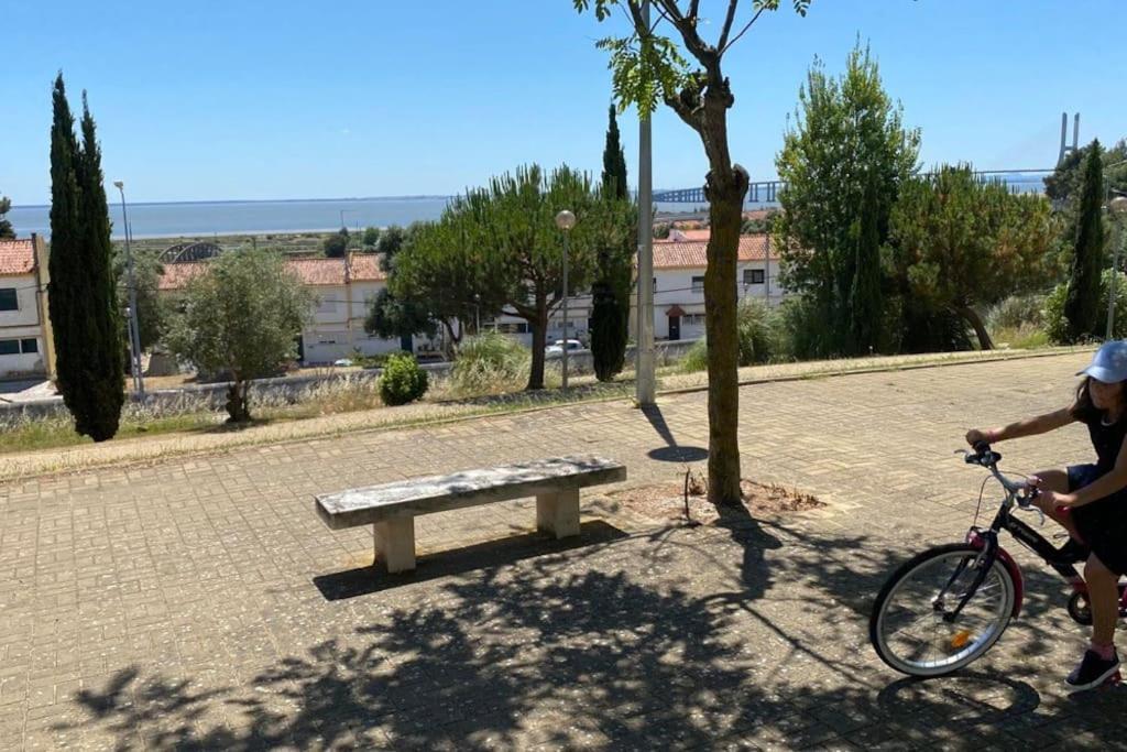 Bobadela Quarto Duplo Parque Tejo, Com Wc מראה חיצוני תמונה